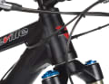 Anodising:
Aluminium is the only material for which anodising makes sense. In the BIKE test, anodised bikes perform best in the weight and paint test criteria. Visually, anodising is a matter of taste; anodised bikes are usually black because the colour quality can only be guaranteed with black.