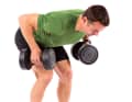 2. hang the dumbbells on outstretched arms; now pull the shoulder blades towards the spine, then pull the elbows next to the body at the level of the navel.