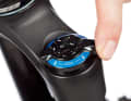 Damping open To ensure that the setup is not influenced by the damping, you should open the compression and rebound damping on the fork and damper completely. The blue adjustment knobs are normally responsible for the compression stage, the red ones for the rebound stage.