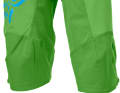 Norrøna's Bike Short is a stylish short over the knee with a casual, wide cut. Their soft inner material promises a comfortable fit. Generous side zip openings provide the necessary ventilation, while four pockets offer storage space for small items. The nylon material is hard-wearing, robust and dries quickly. The upper waistband is cut higher at the back to protect the kidneys from the wind. In addition, adjustable Velcro fasteners allow the waistband to be individually adjusted to the rider's size. Price: 129.00 euros.