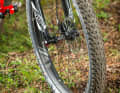 The Big.Trail 900, the top model of the three Big.Trail variants, features a Pike fork with 130 mm travel.