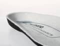 The cold bridge from the pedal into the shoe must always be sealed. Additional insulation is provided by an insole with a fleece coating or an intermediate layer with an aluminium core.