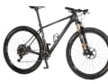 A touch of elegance - the Merida Big.Nine 9000. How does a bike weighing less than nine kilos ride on technical descents?