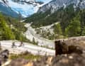 The Isar does not always babble so gently through the Hinterautal valley in the Karwendel. Snowmelt, rain and mudslides can cause the little stream to swell into a wild torrent of water in just a few hours. Destroyed bridges bear witness to this.