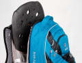 Protective patron: The Attack Tour from Deuter is the only one in the test to have a back protector. Although this adds a good 300 grams to the weight, it provides additional safety during the tour.