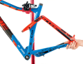 (1) Check Remove the rear shock and move the bare rear triangle. If it runs extremely roughly or has play, you should replace the bearings.