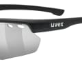 With the Sportstyle 115, the lenses are locked in place. They can be easily released at the touch of a button. Here is a discreet model.
