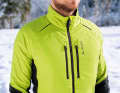 3. some manufacturers in the test field rely on additional insulation with Polartec Alpha material (Vaude) or Primaloft (Mavic). These impress across the board with their high thermal performance.

  