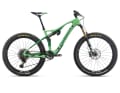 The top model Occam AM M-LTD is available from dealers for 7500 euros with the finest equipment: The Fox 34 Factory fork damps at the front and the new Float DPX2 shock at the rear. The gears are shifted with the 12-speed Sram Eagle. The carbon rims with a 30 mm rim width provide plenty of tyre volume.