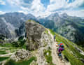 In the heart of the Wetterstein - Schachenhaus and Reintalangerhütte are well known to tourers. The interior of the Wetterstein bastion is reserved for trail experts who are just getting warmed up at difficulty level S3.