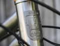 Rabbit Cycles Emblem auf dem Bike steht für "Finest Titanium Handcrafted Bikes, Germany"