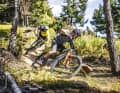 Moderne Trailbikes werden immer schwerer. Abfahrtslastige Geometrien und  dicke Reifen sorgen bei sportlichen Touren-Bikern für Verdruss. Darum haben wir sechs leichte Trailbikes auf Racefully-Basis mit 120 Millimetern Federweg zum Test beordert. Sind die sogenannten Sport-Tourer die neuen Alleskönner?