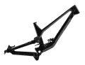 Thanks to the high virtual pivot point, the rear triangle is designed to soak up all bumps.