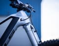Tidy: The cockpit is tidy thanks to the remote control and electric seat post.