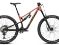 Non-motorised Enduro: Rocky Mountain Altitude C 70 organic bike | 6700 euros