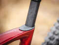 Clean: The seatpost clamp has been integrated into the top tube.