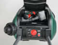 Bosch Fontus 18V: The pressure can be adjusted in three stages up to a maximum of 15 bar. Good storage compartment for brush and spray head.