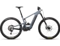 Die XT-Version geht für 9999 Euro über die Ladentheke. Die Fox 36 Performance Elite ist der teureren Factory-Variante nahezu ebenbürtig. Die Laufräder setzen auf Alu-Felgen von Race Face, geschaltet und gebremst wird mit Shimanos XT. Der Rahmen setzt auf das günstigere C-Carbon.