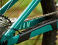 The chainstay protector is well made and absorbs impacts effectively.