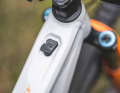 There is a USB-C port on the top tube. This allows smartphones or GPS devices to be charged from the main battery.