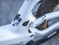 Die SAG-Anzeige war bei unserem Testbike im ausgefederten Zustand nicht beim Nullpunkt angebracht, was die Anzeige verfälscht.