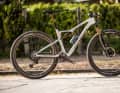 Jetzt mit 120 Millimetern: das Orbea-Racebike Oiz für 2023.