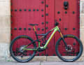 Das neue Orbea Rise in einer Variante auch für schwerere Trails: Längere 150er Gabel, Dämpfer mit Ausgleichsbehälter, Dissector-Reifen.