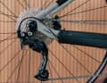 Shimano's 9-speed drivetrain is suitable for daily commuting as well as weekend tours.