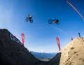 Mut für 10: Casey Brown und Jess Blewitt  beim Crankworx Innsbruck Whip Offs