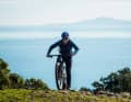 Sun, sea, mountains. Trails, exciting locals and incredibly good food: Ines Thoma and Max Schumann were able to fill an entire tour book with their experiences in Tuscany. 
