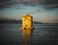 The Spanish mill in the Orbetello lagoon dates back to the 15th century and was not driven by the wind, but by the sea current. Perhaps it would also be an idea for today? 