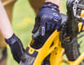 The connecting plug is protected in the down tube and can be easily disconnected.