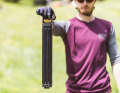 At 1880 grams, the battery is easily light enough to carry a spare battery in your rucksack on long tours.
