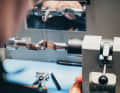 The manual winding of the copper coils - also for the HPR50 - is particularly impressive. There are certainly places where this time-consuming process could be done more cheaply than in Inning am Ammersee.