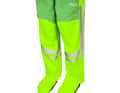 The trousers have small flaps that protect the shoes from getting wet. Both parts are extensively equipped with reflective material for high visibility.