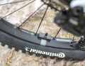 A rim magnet ensures reliable speed measurement on the rear wheel.