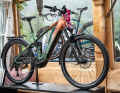 As a classic SUV fully, the MTC 120 bridges the gap between a trekking bike and a mountain bike. The frame is strongly reminiscent of the new E-Enduro RS 160.