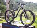 Corratec Revo Bow iLink SL Pro: The lightweight top frame and high-end equipment with Rockshox Ultimate suspension and XX Transmission cost € 7999.