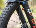The bike is fitted with special suspension from WP, which was developed in co-operation with DVO. The valves on the fork casting are used to release unwanted air build-up.