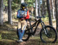 Christian Schleker (54) has been actively cycling for 40 years now. Originally a BMXer, he is now a convinced freerider. Full throttle downhill, big jumps, full risk. And uphill with little support, as often as possible. His riding style takes its toll on man and material. The Rotwild R.G 375 Pro also had to take a lot of punishment from him.
