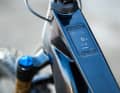 The Kiox 400 C display is neatly integrated into the top tube.