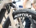 As well as the carbon frame, the carbon wheels from Mavic also ensure a lively start.