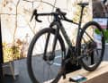 Est-ce là l'avenir du vélo de gravel ? Le prototype Bulls Grinder Thirty Two est équipé de roues de 32 pouces.