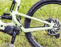 Shimano EP8: It's a shame that only the EP8 is represented in this test field and not its successor, the EP801. The EP8 cannot keep up in terms of maximum power. On the other hand, it keeps the power constant. At 2.6 kilos, it is the lightest motor in the test. Rotwild's new EP801 models are currently rolling off the production line.
