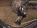 Die robuste Sram Eagle 90 Transmission wechselt die Gänge auch unter Last besonders geschmeidig und steht dem E-Enduro gut zu Gesicht.
