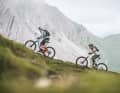 Modern all-rounders: 11 all-mountain bikes from 7199 to 9900 euros in a big comparison