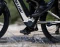 The Avinox Antirbe, with its M2 motor and removable 800 Wh battery, forms the basis of the system.