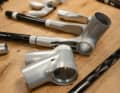 Der Rahmen des AVN 3.2 entstand aus Aluminium-Muffen und Carbon-Rohren.