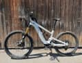 More is better: the YT Decoy with plenty of suspension travel and a Bosch CX motor. The right choice for my racing debut. But I pumped far too much air into the tyres.
