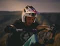 The e-bike is increasingly replacing the shuttle, while at the same time enabling ever more demanding descents. Bell is now meeting the demand for better ventilation and maximum protection with the new Air Series helmets.